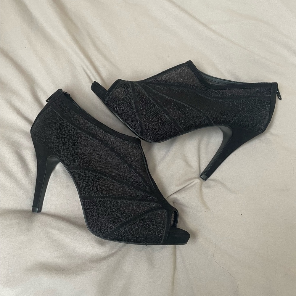 Brand new heels